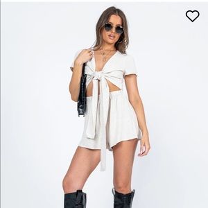 Princess Polly Ragnar Tie Front Romper Beige Size 6